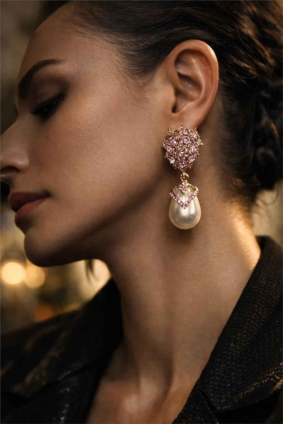 Amaya Pembe Pırlanta Görünümlü Taşlı İncili Sallantılı Küpe